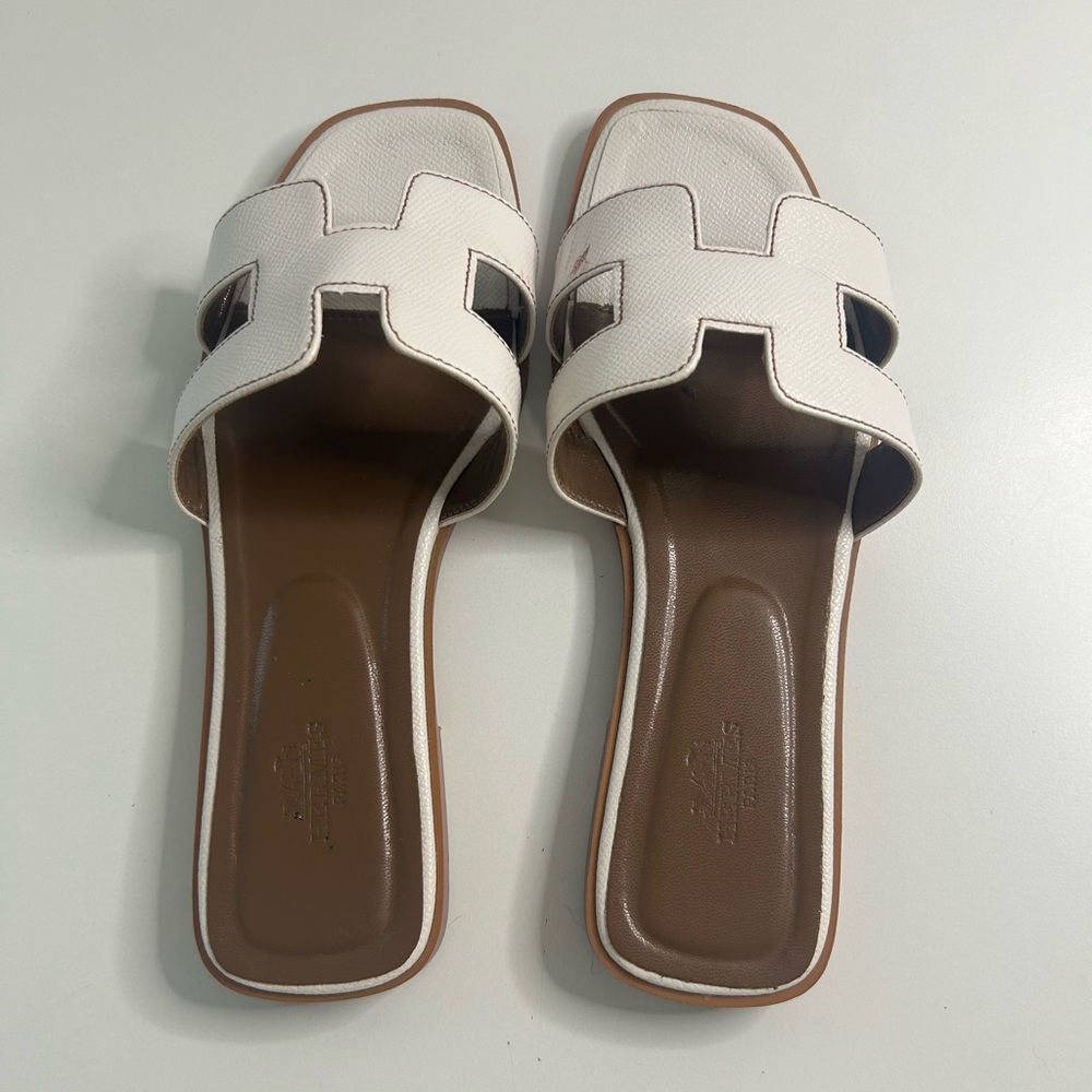 Hermès Oran White Sandal - Picture 9 of 12